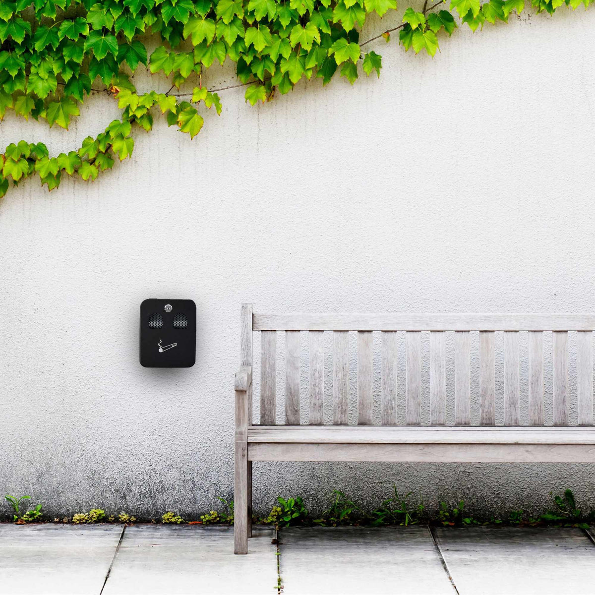 Wall ashtray for outdoor use