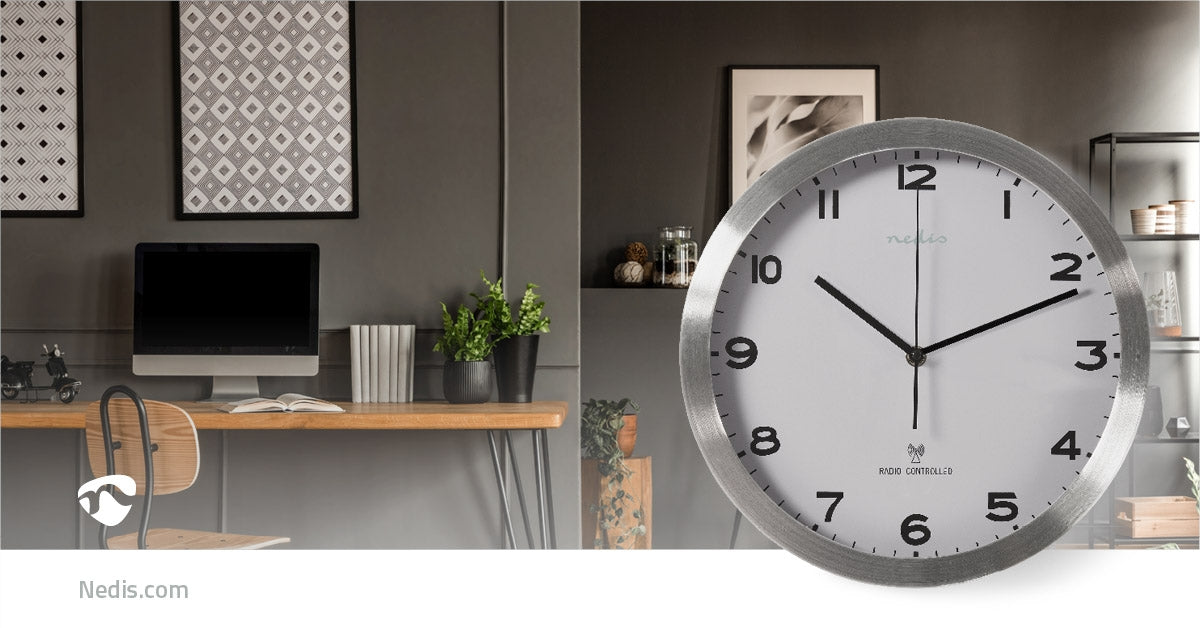 Wall clock | Diameter: 300 mm | Aluminum / Plastic | Radio controlled time | Silver / White