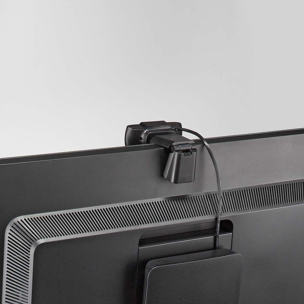 Webcam | Full HD@30fps | Fixed Focus | Built-in microphone | Black