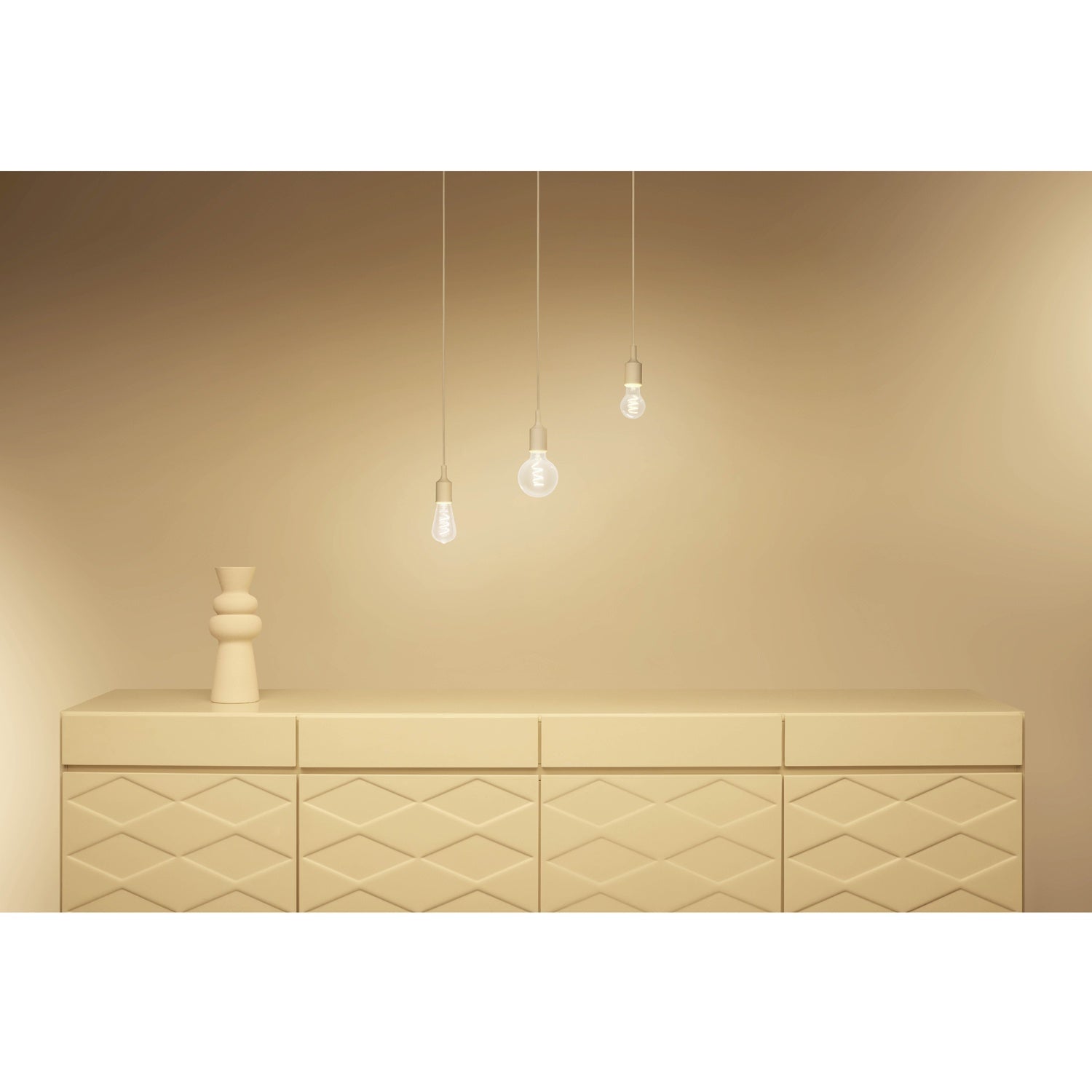 WiFi Smart LED E27 G95 40W Filament Color + Warm-cool white 470lm