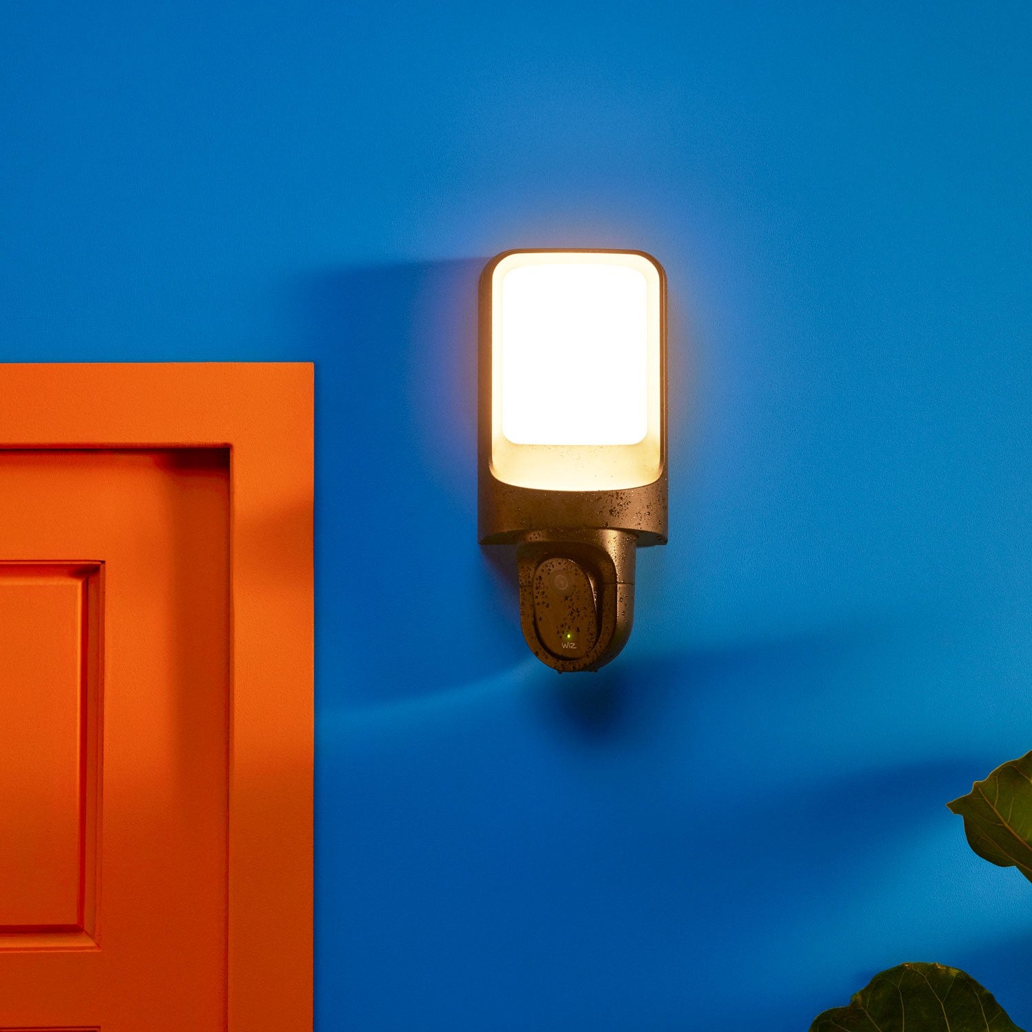WiFi Smart Wall Lamp Outdoor with built-in camera