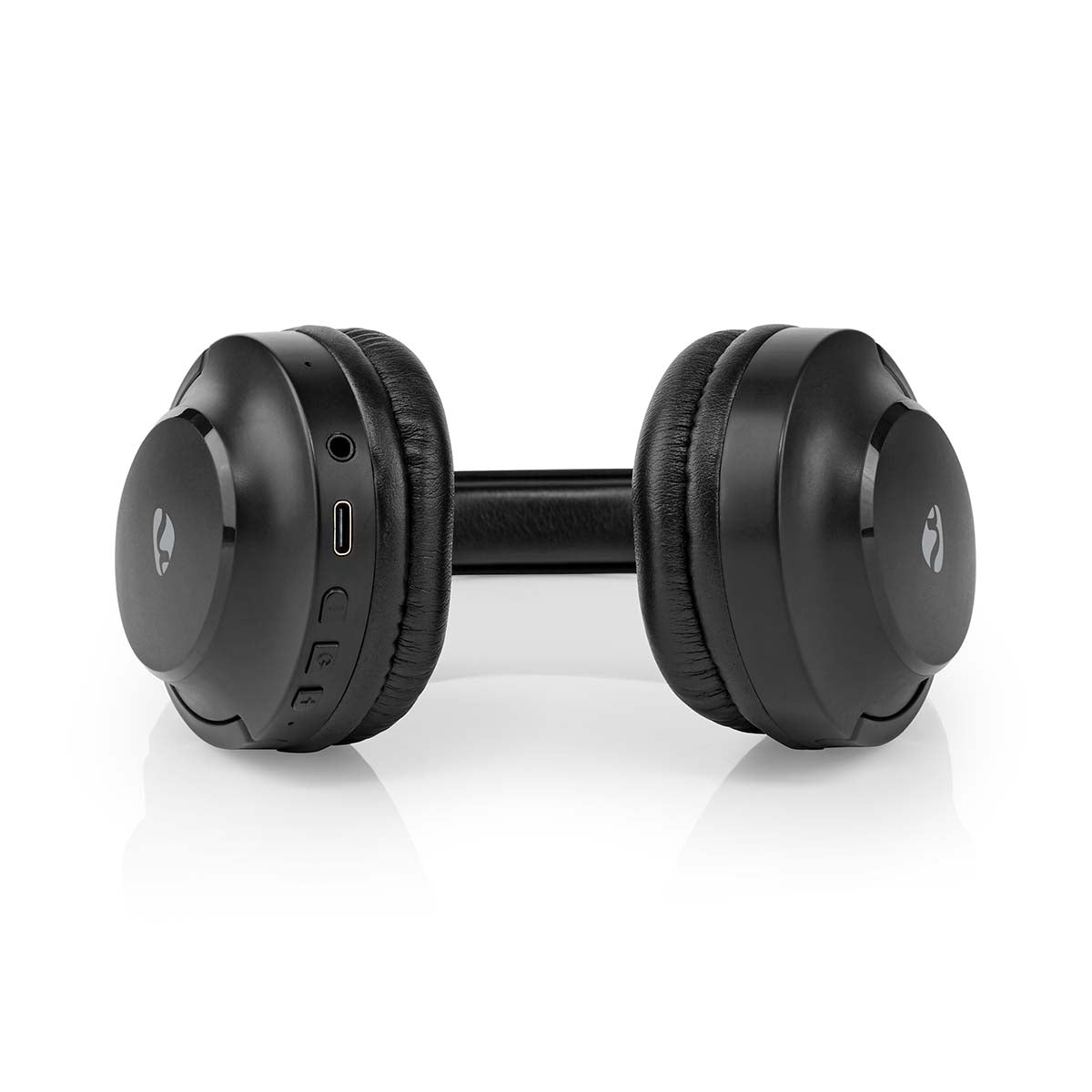 Wireless Over-Ear Headphones | Maximum battery life: 20 hours | Built-in microphone | Press Control | Support for voice control | Volume Control | Travel bag included