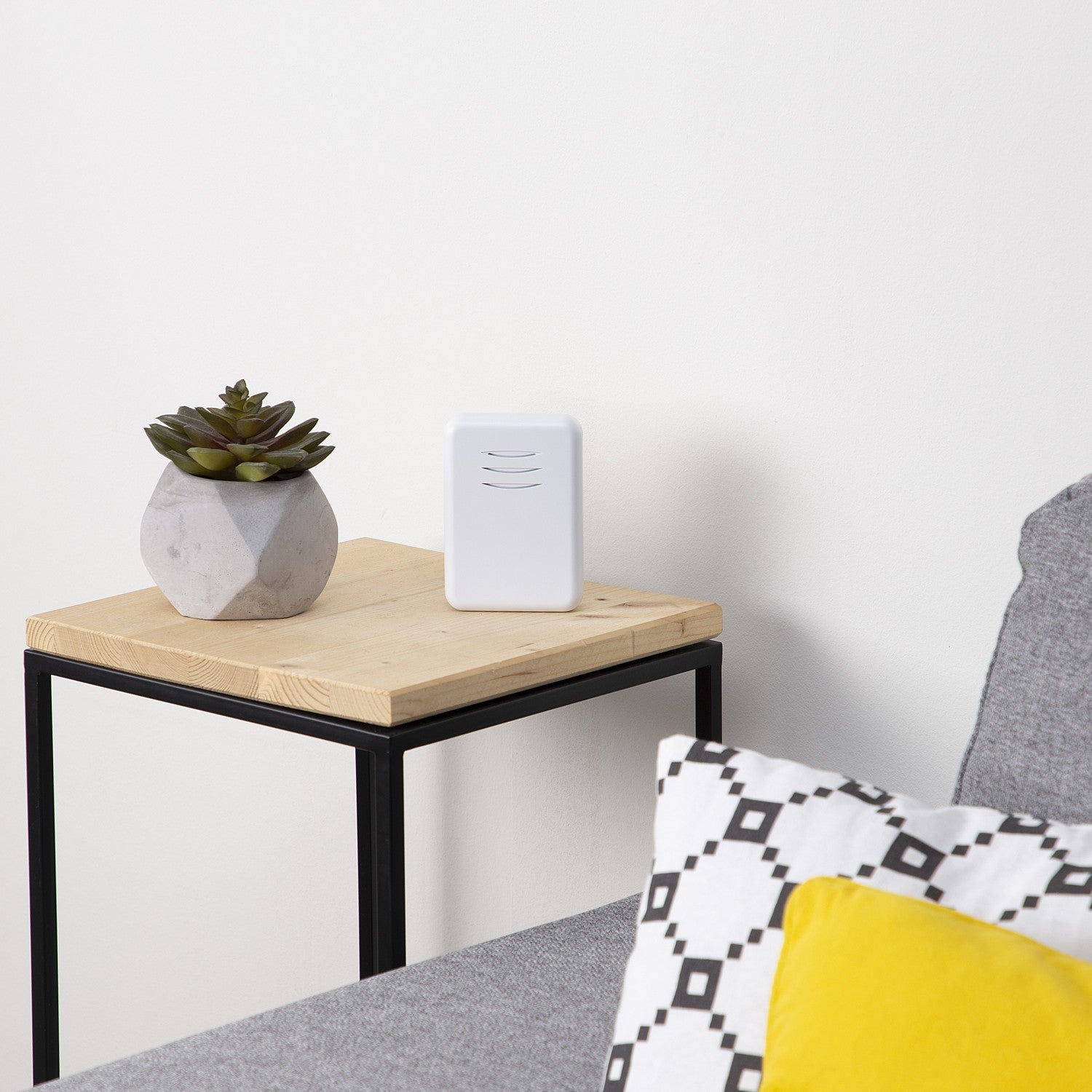 Wireless doorbell Plug-in and portable