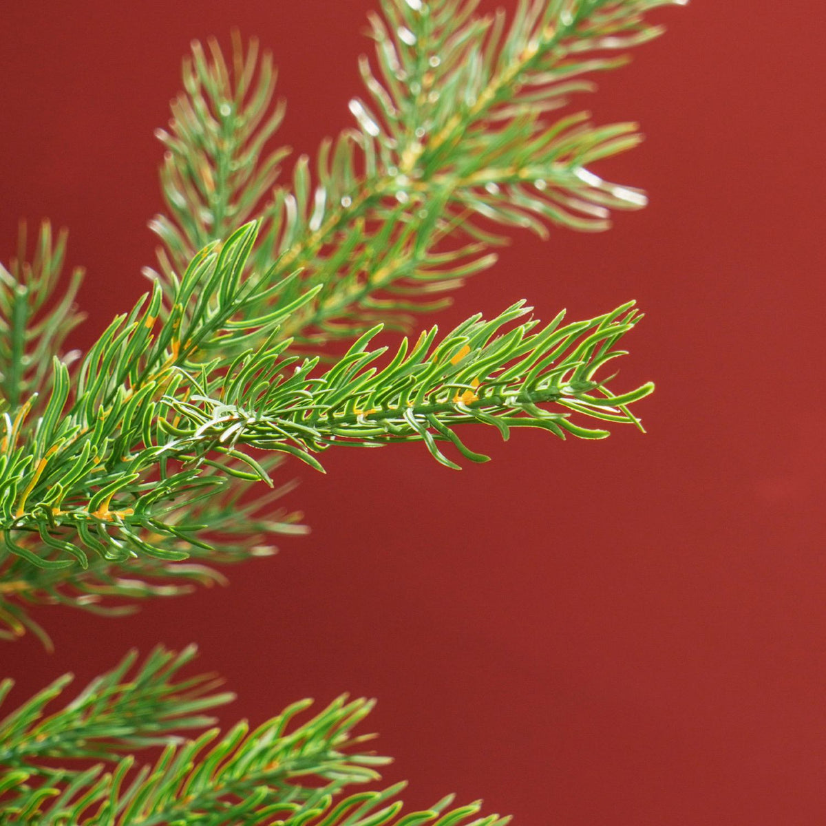 180 cm Artificial Christmas Tree Lifelike Dense Branches Christmas Tree with 1942 Branch Tips Realistic Look for Christmas Green