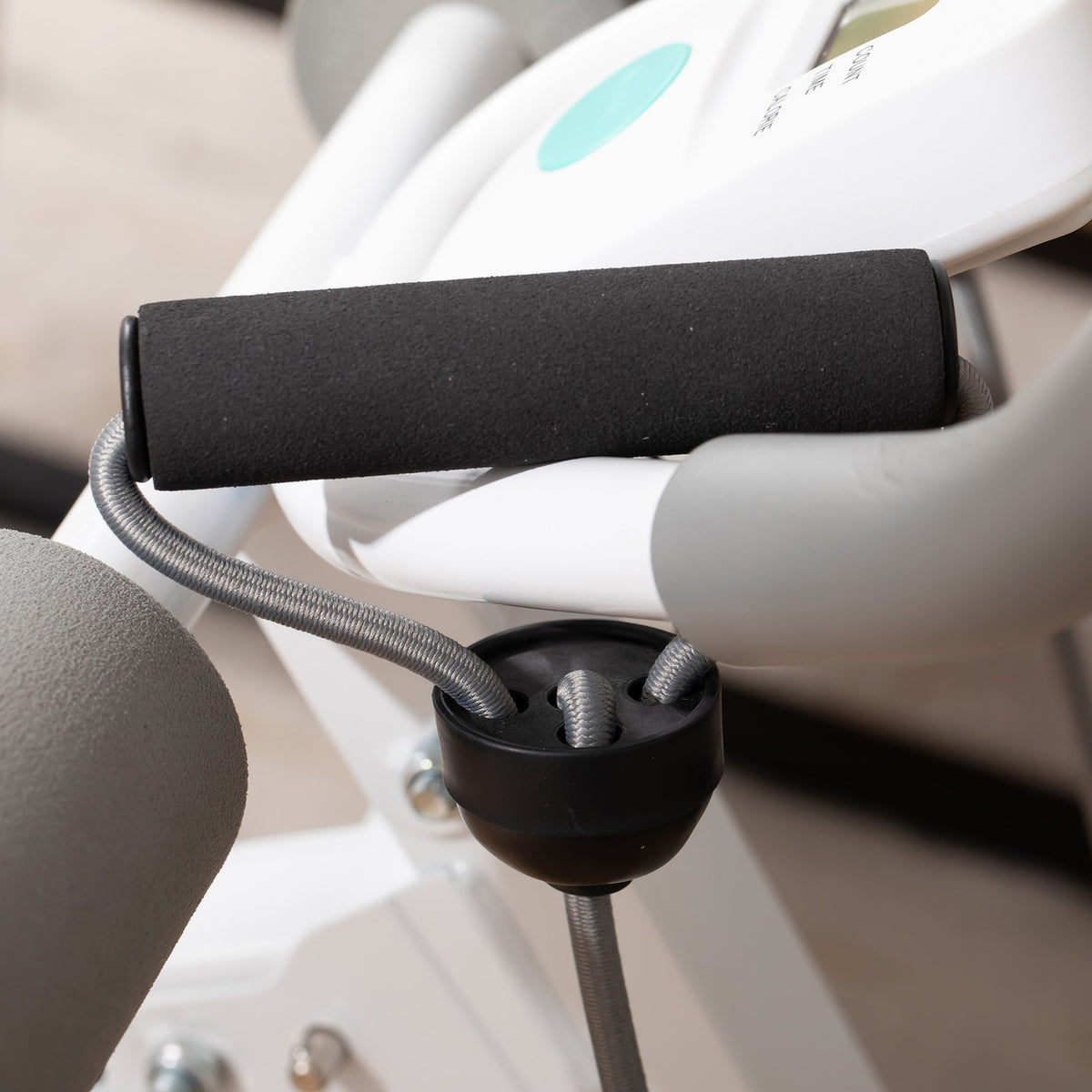 2-in-1 abdominal trainer, abdominal muscle trainer with adjustable abdominal muscle bench, height-adjustable trainer with LCD display, for muscle building, fitness, load capacity up to 100 kg, steel, white + gray