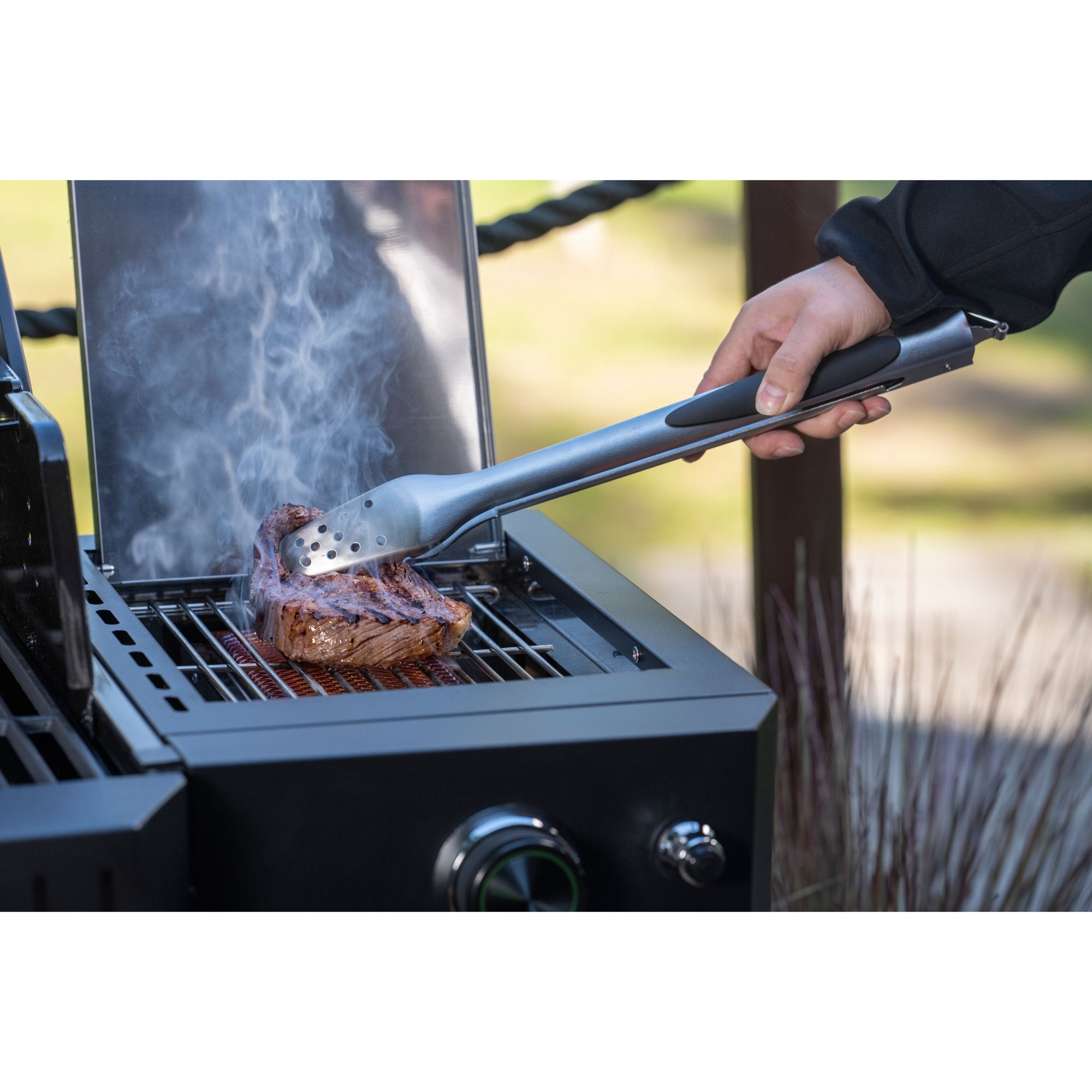 4-Burner Gas Grill with Side Burner