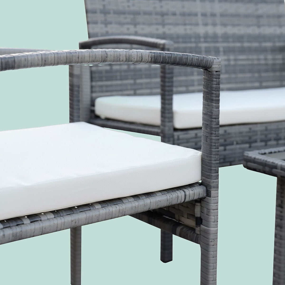4-Piece Rattan Garden Furniture Set with Cushions
