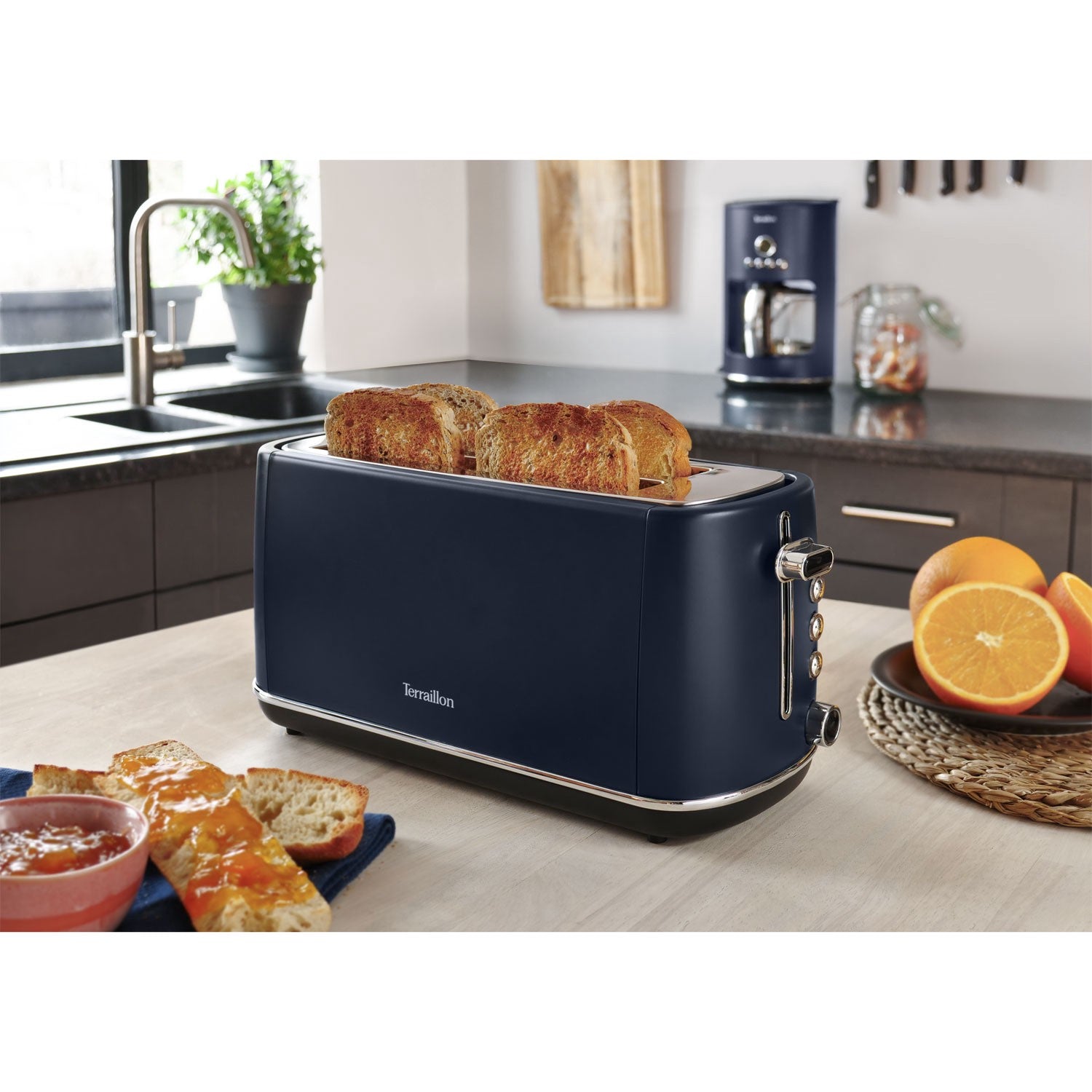 4-Slice Toaster, Extra Long Slots, 6 Browning Levels