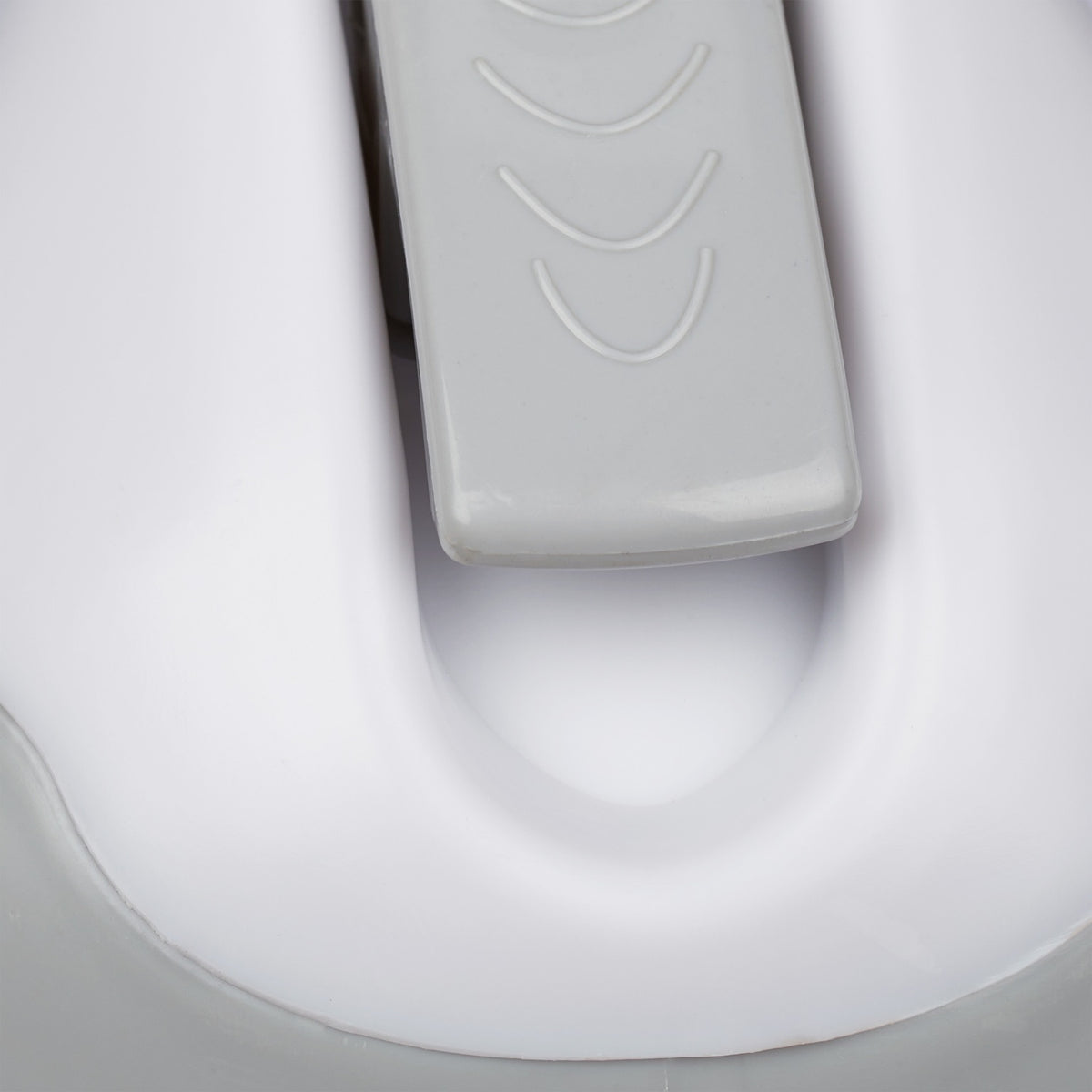 4 grip handles with suction cup