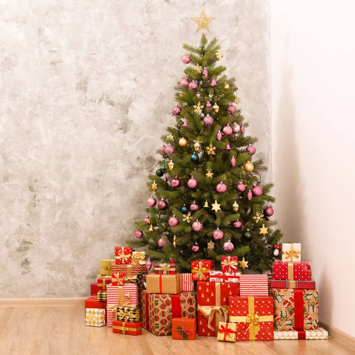72 Christmas Ornaments Set – Baubles & Decorations