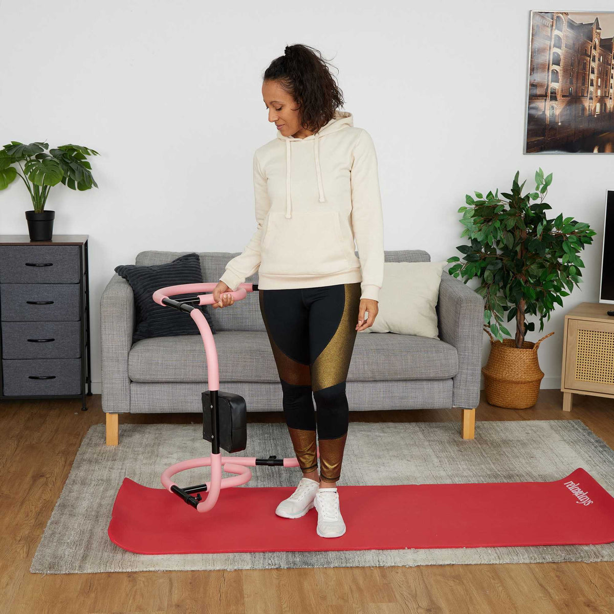 Abdominal exercise roll at home