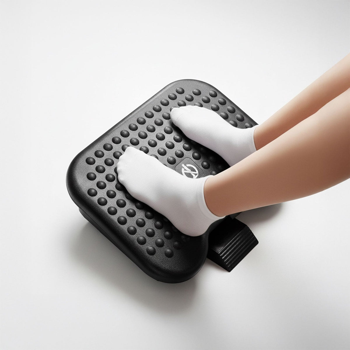 Adjustable Ergonomic Footrest for Office or Home