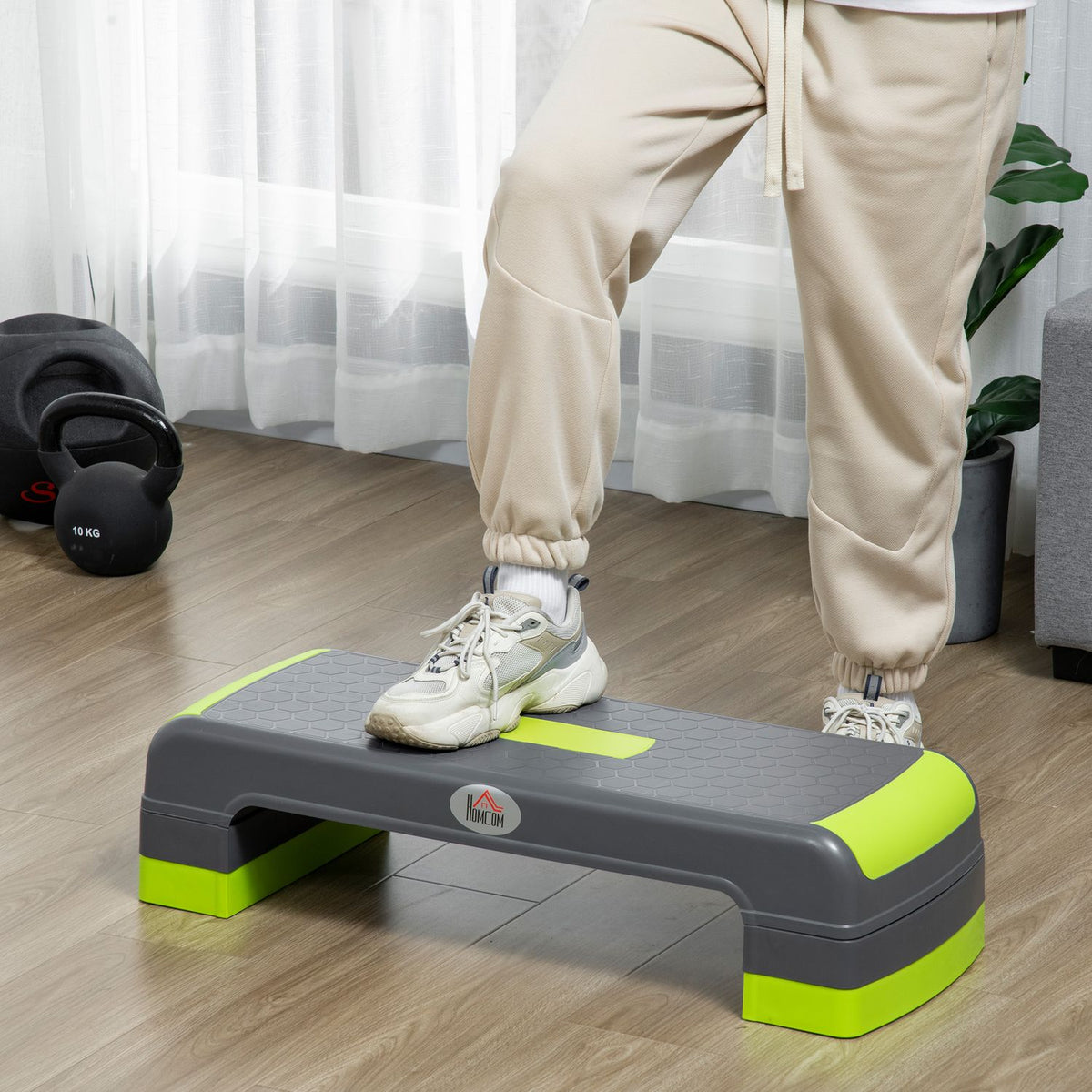 Aerobic stepper height-adjustable fitness step board 10/15/20 cm indoor outdoor load capacity up to 150 kg 78 x 28 cm green for effective training