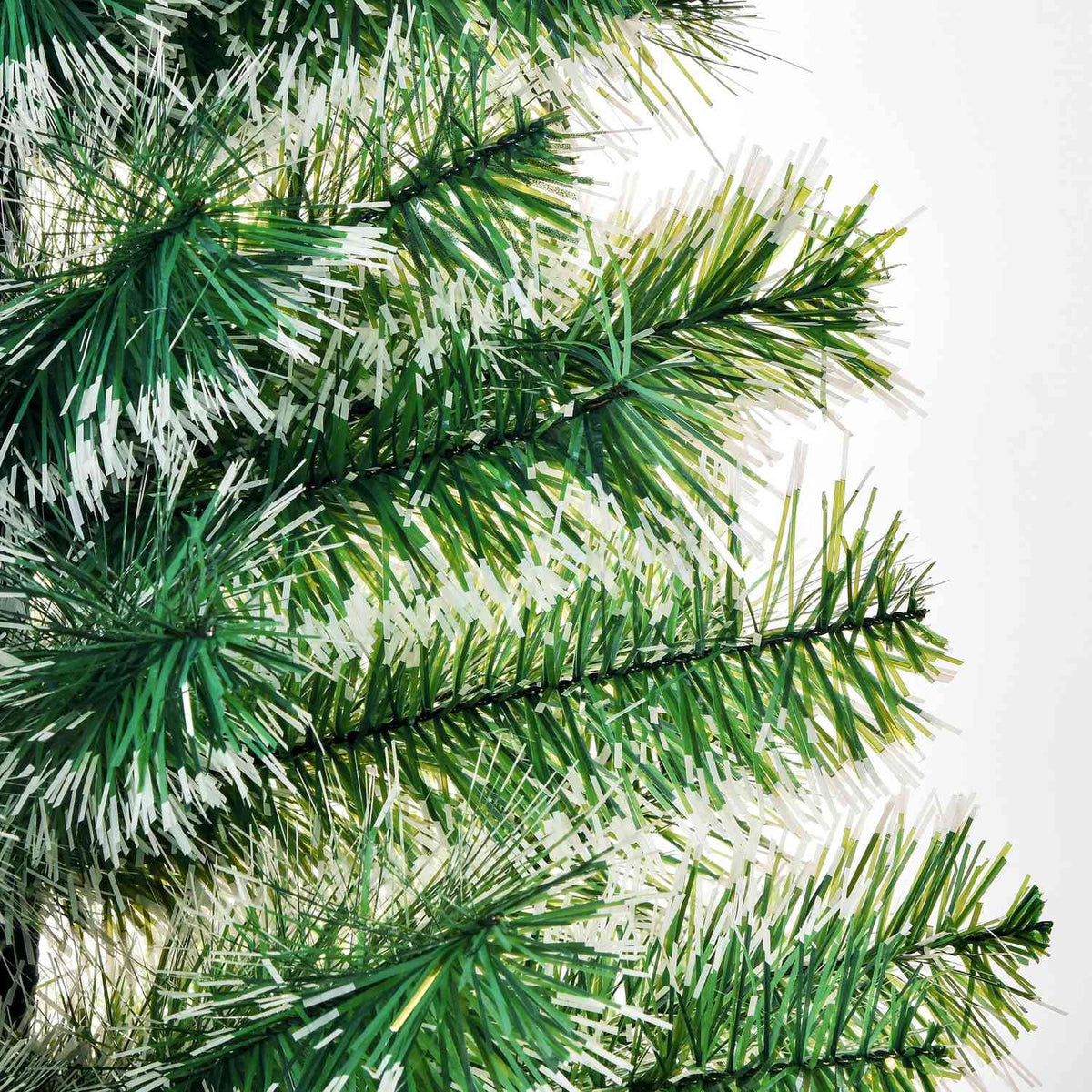 Artificial Christmas Tree 1.5 M Christmas Tree 416 Branches Metal Base Pet Green
