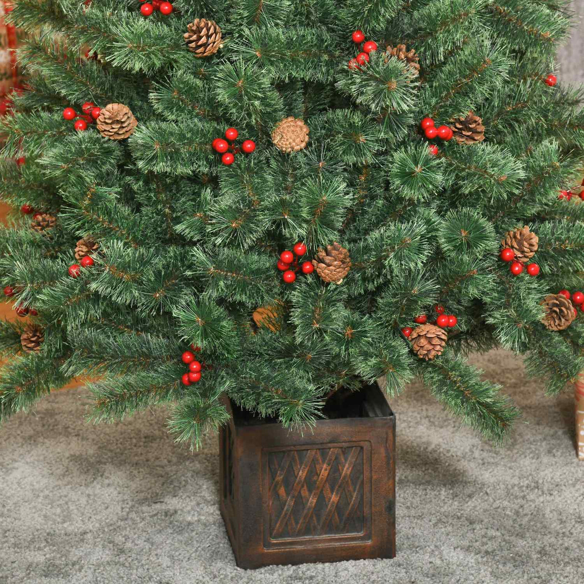 Artificial Christmas Tree 1.8 M Christmas Tree With Pot And Decoration Pvc Metal Green 90 X 90 X 180 Cm