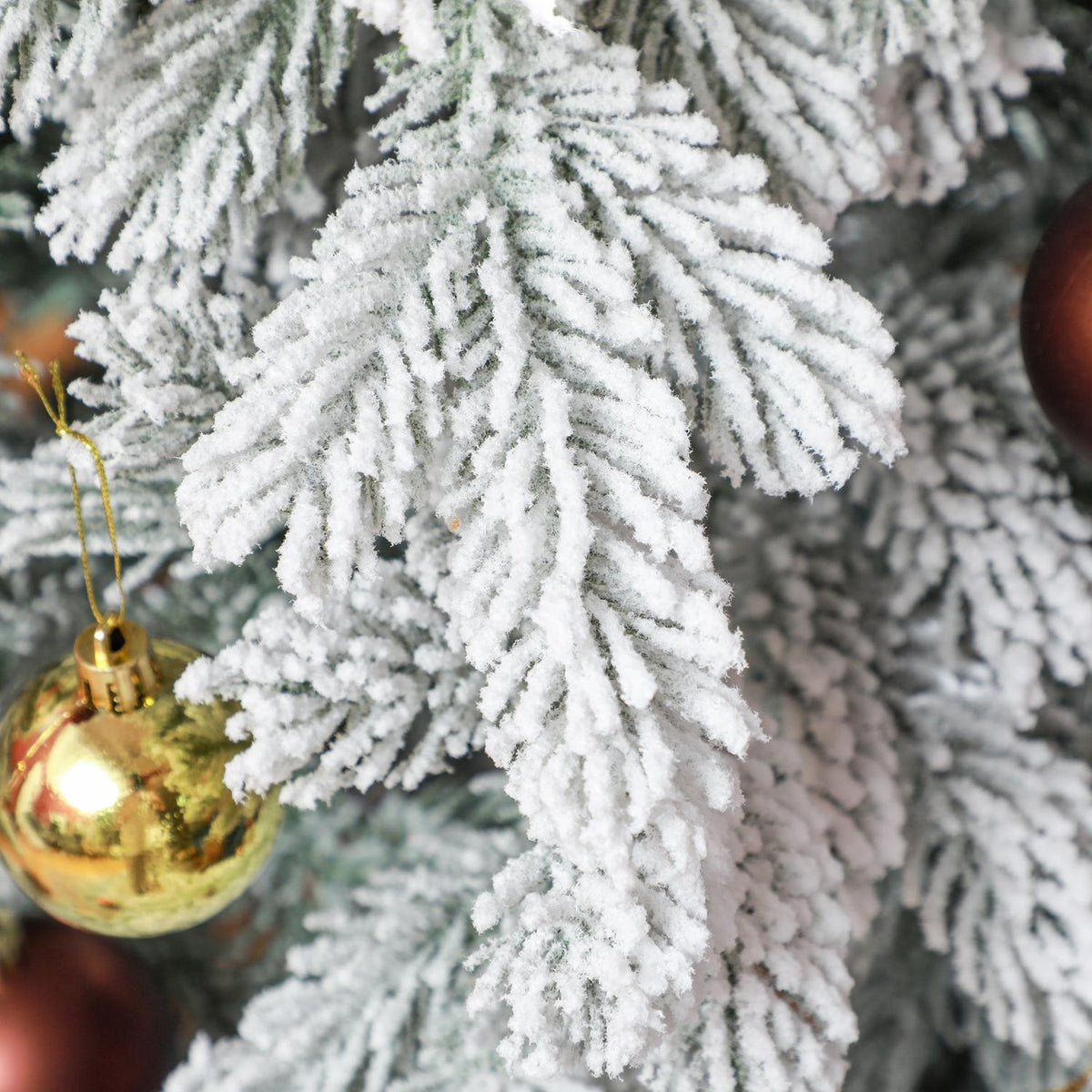 Artificial Christmas Tree, Snowy Branches, 180 cm, Green