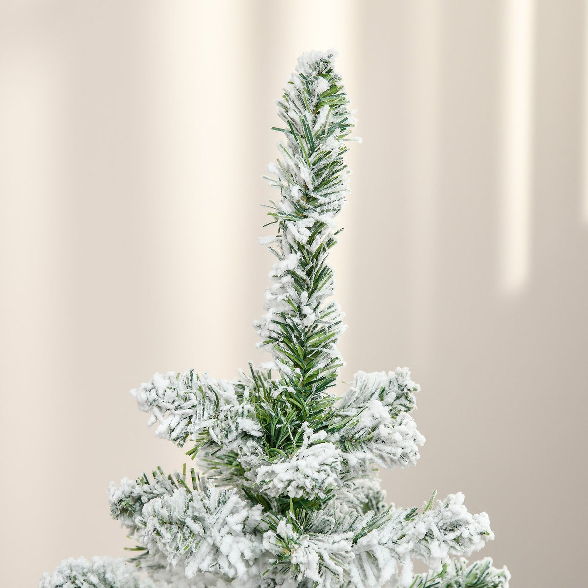 Artificial Christmas tree, 120 cm artificial pine with artificial snow, with 200 branch tips, foldable base, for Christmas party, indoor, green
