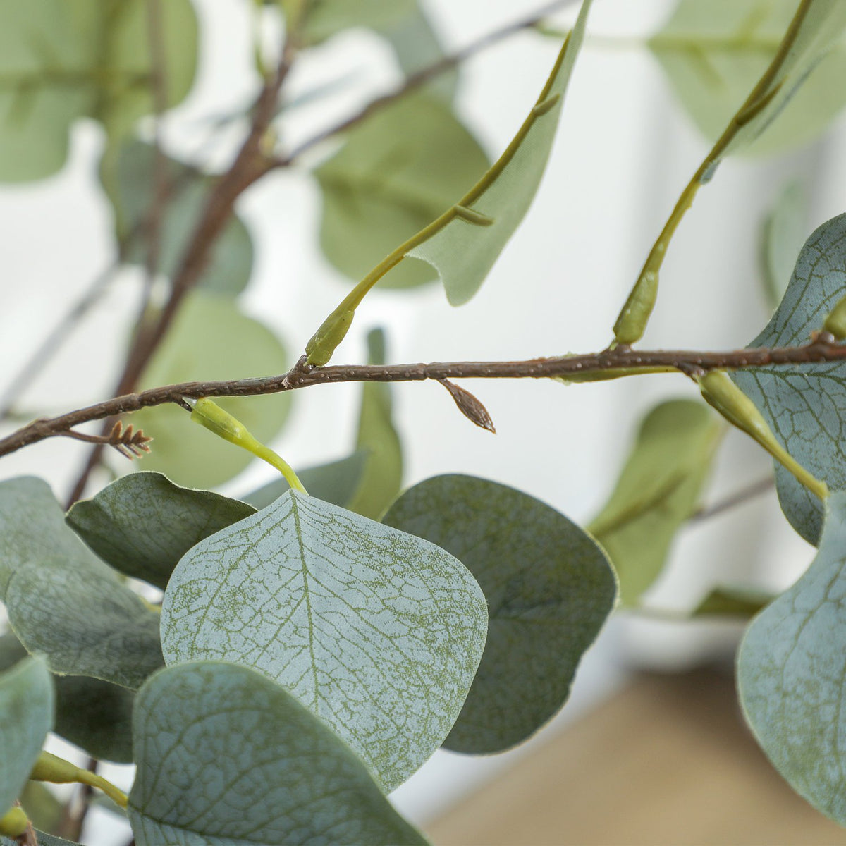 Artificial Eucalyptus Tree Large 150 cm Artificial Plant Artificial Plants Eucalyptus in Pot, Artificial Tree Like Real with Artificial Grass, Cement for Living Room, Bedroom, Office, Garden