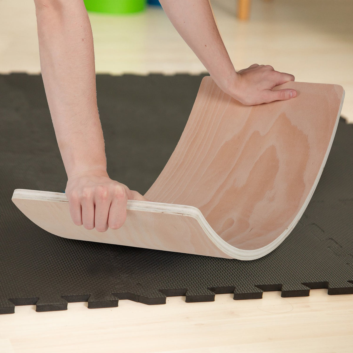 Balance board in wood