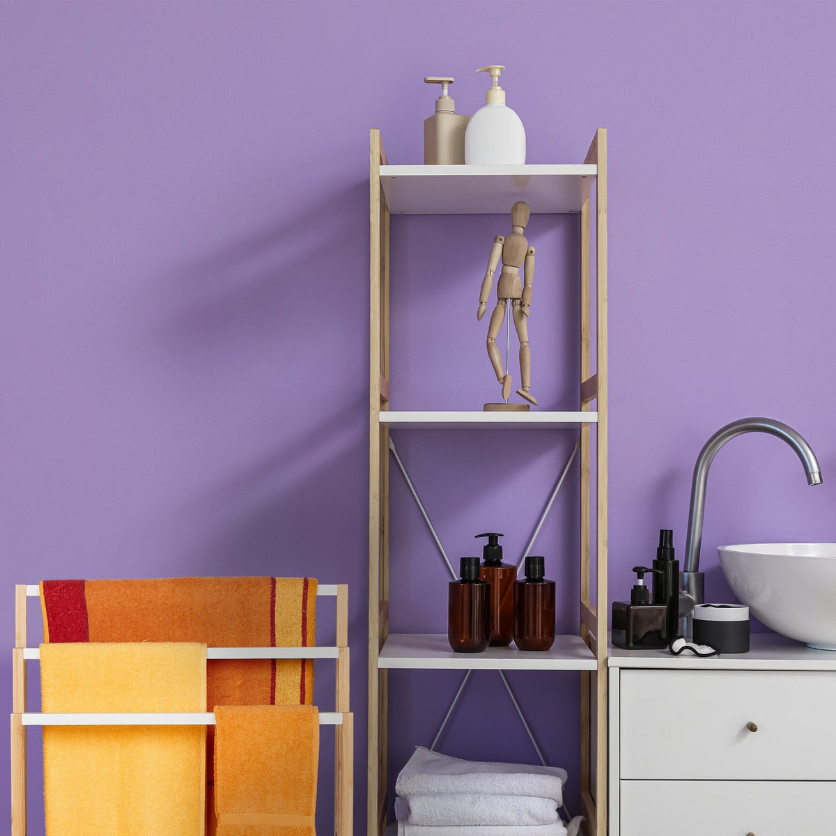 Bamboo towel rack with shelf