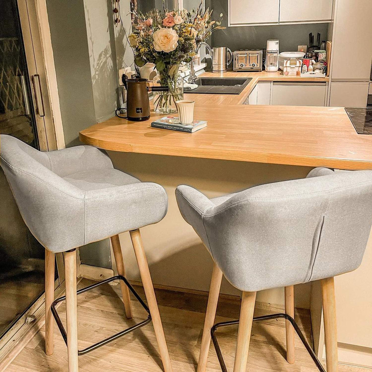 Bar Stool Set of 2 Comfortable Linen Bar Chair with Seat Cushion, Kitchen Stool, Bistro Stool with Footrests, Beech Wood Legs, Beige