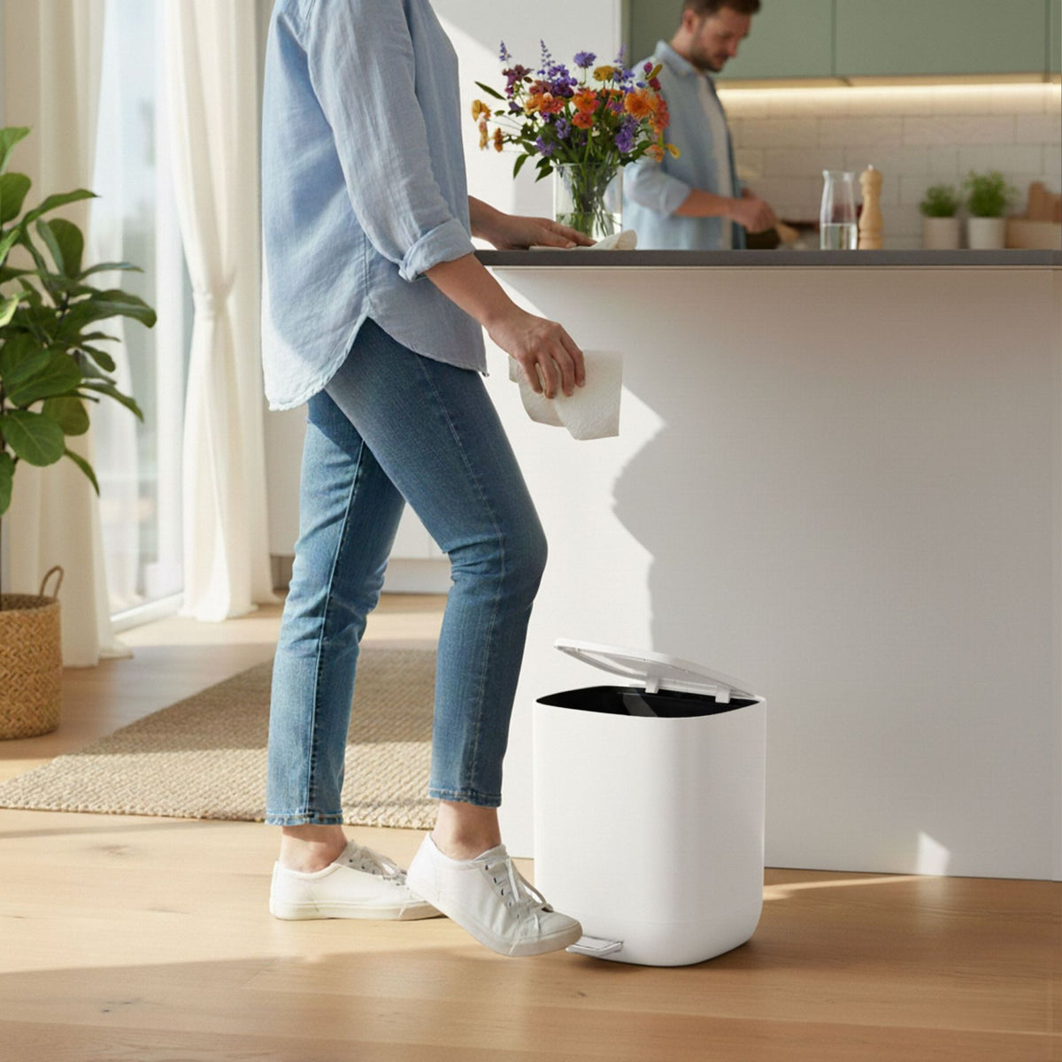 Bathroom Bin 5L, Soft-Close, Foot Pedal