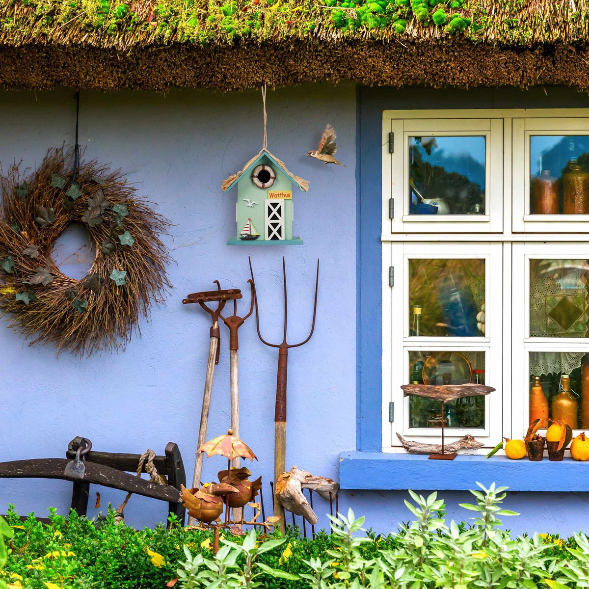 Beach house style decorative bird house