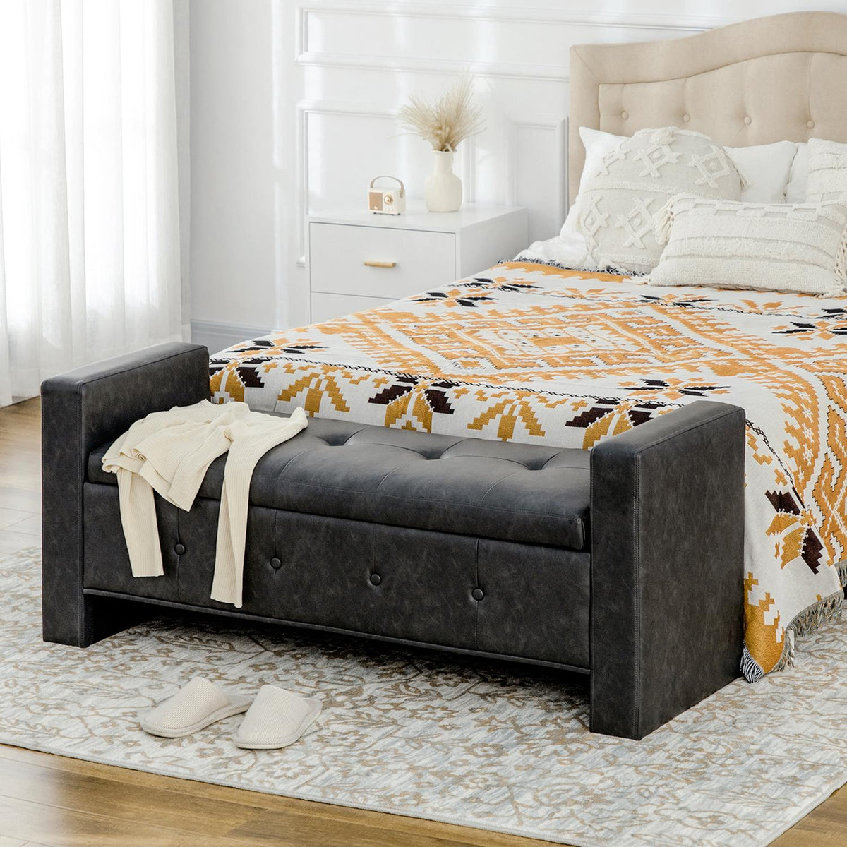 Bench With Storage Space Upholstered Bench With Soft-Close Hinges & Armrest, Pu Cover, For Bedroom/Living Room, 139X49X68Cm