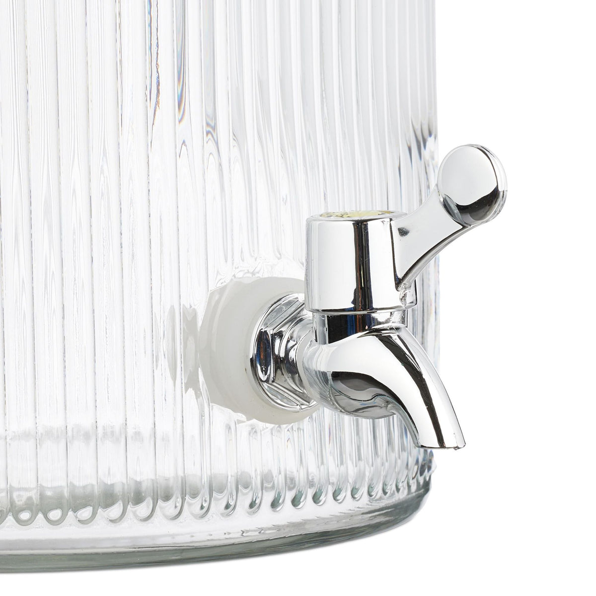 Beverage dispenser in retro design
