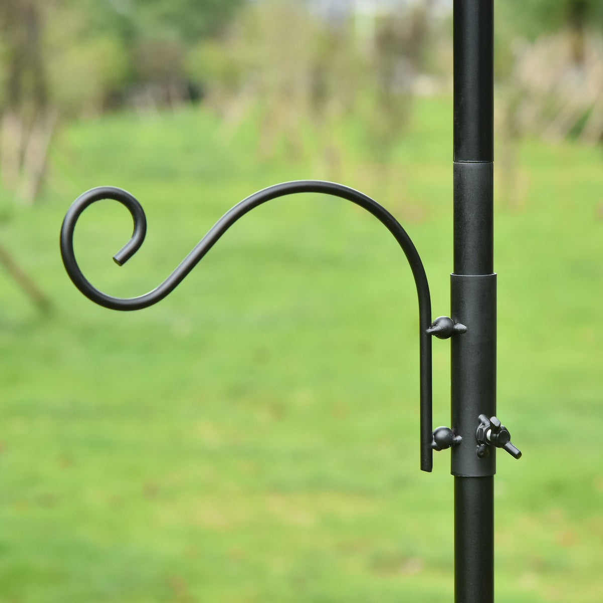 Bird feeding station decorative bird feeding station for wild birds with 4 hooks 54.5 x 54.5 x 208 cm black