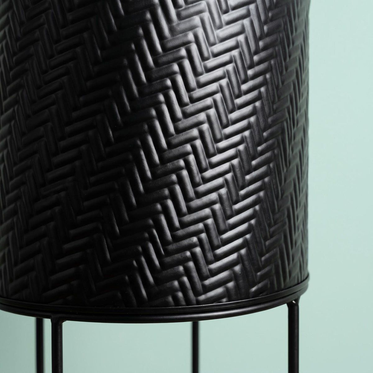 Black Metal Plant Stand Set of 2 – Modern Embossed Finish