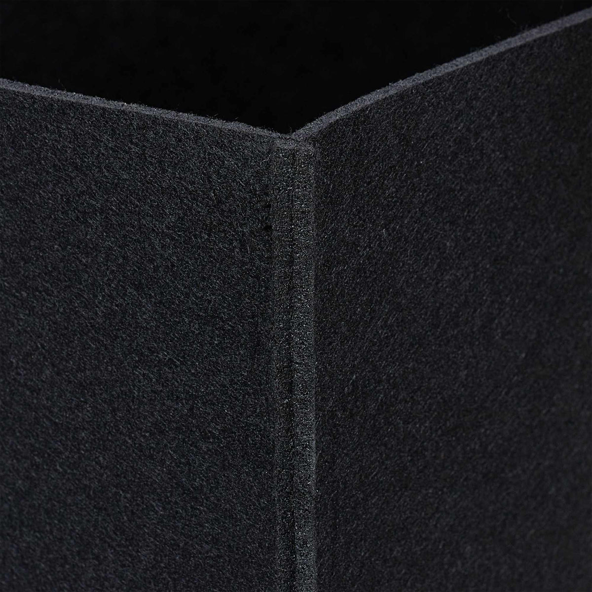 Black firewood bag in felt with motif