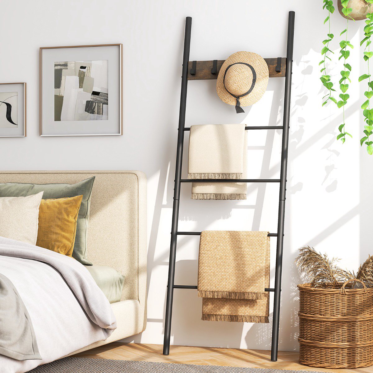 Blanket Ladder, 5-Tier Wall-Leaning with 5 Removable Hooks