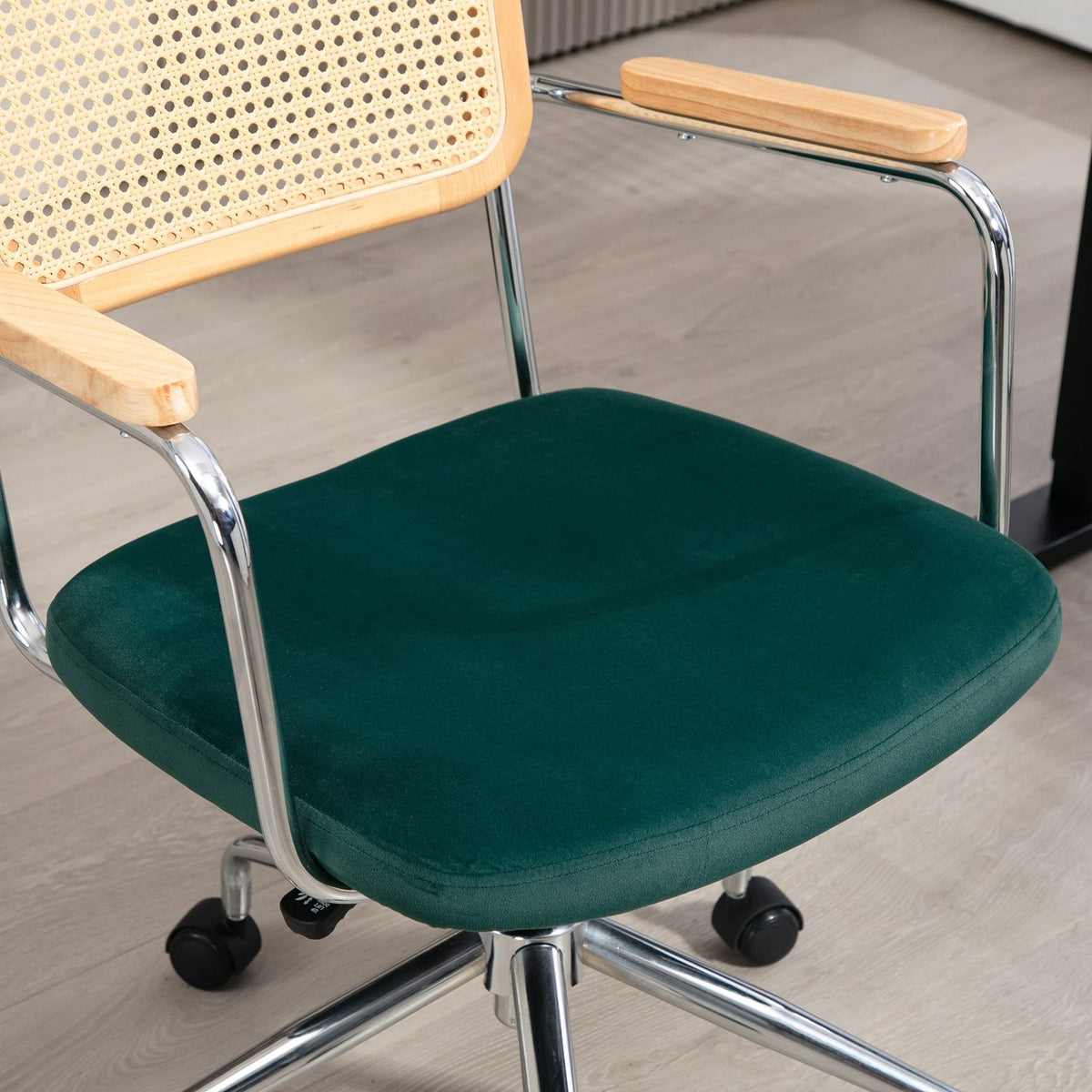 Boho desk chair, height-adjustable office chair with armrests, rocker function, swivel chair, green