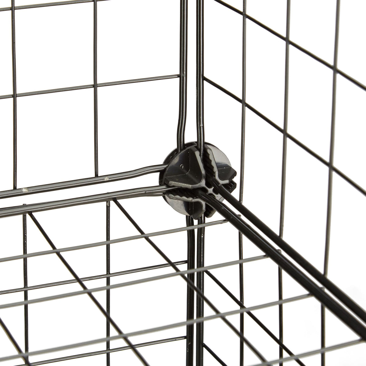Bolt-free shelves in wire mesh 9 compartments