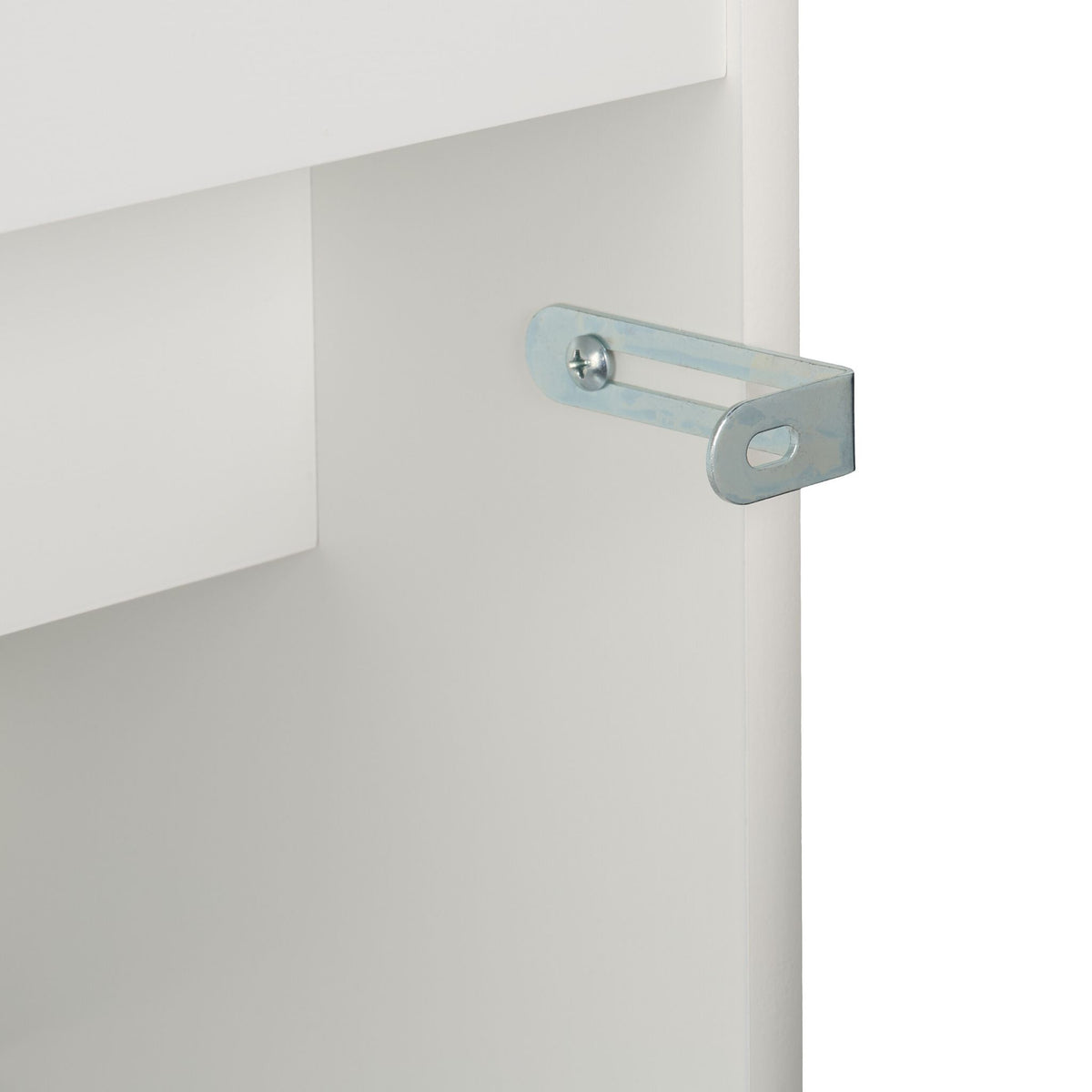 Bookshelf for children with toy box