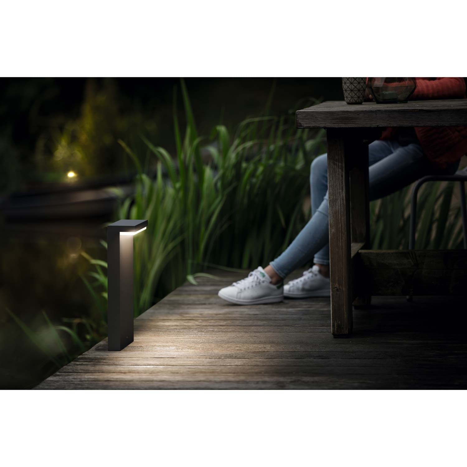 Bustan Pedistal Ultra Efficient LED 3.8W 800lm Anthracite