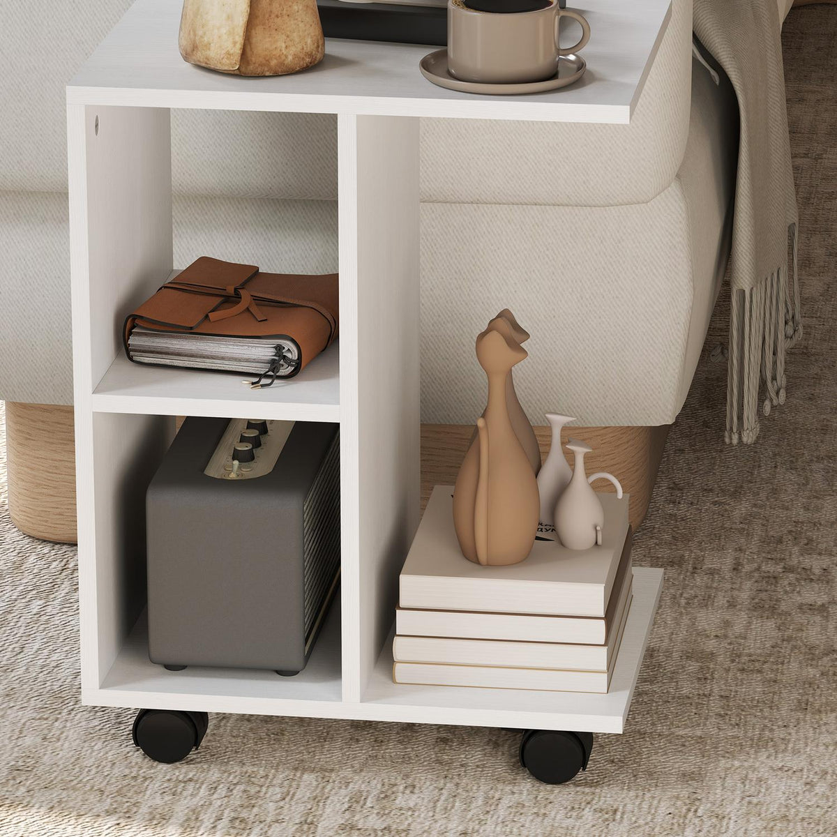 C Shape Side Table Coffee Table with Wheels Coffee Table Portable Sofa Table for Small Areas 45 x 35 x 58 cm White