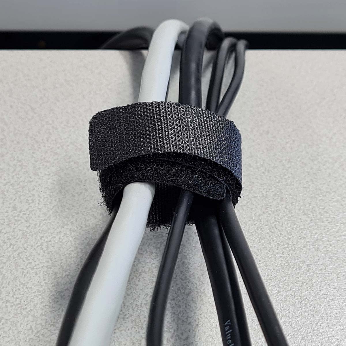 Cable Management | Hook and loop | Locked | 6 pcs. | Nylon | Black