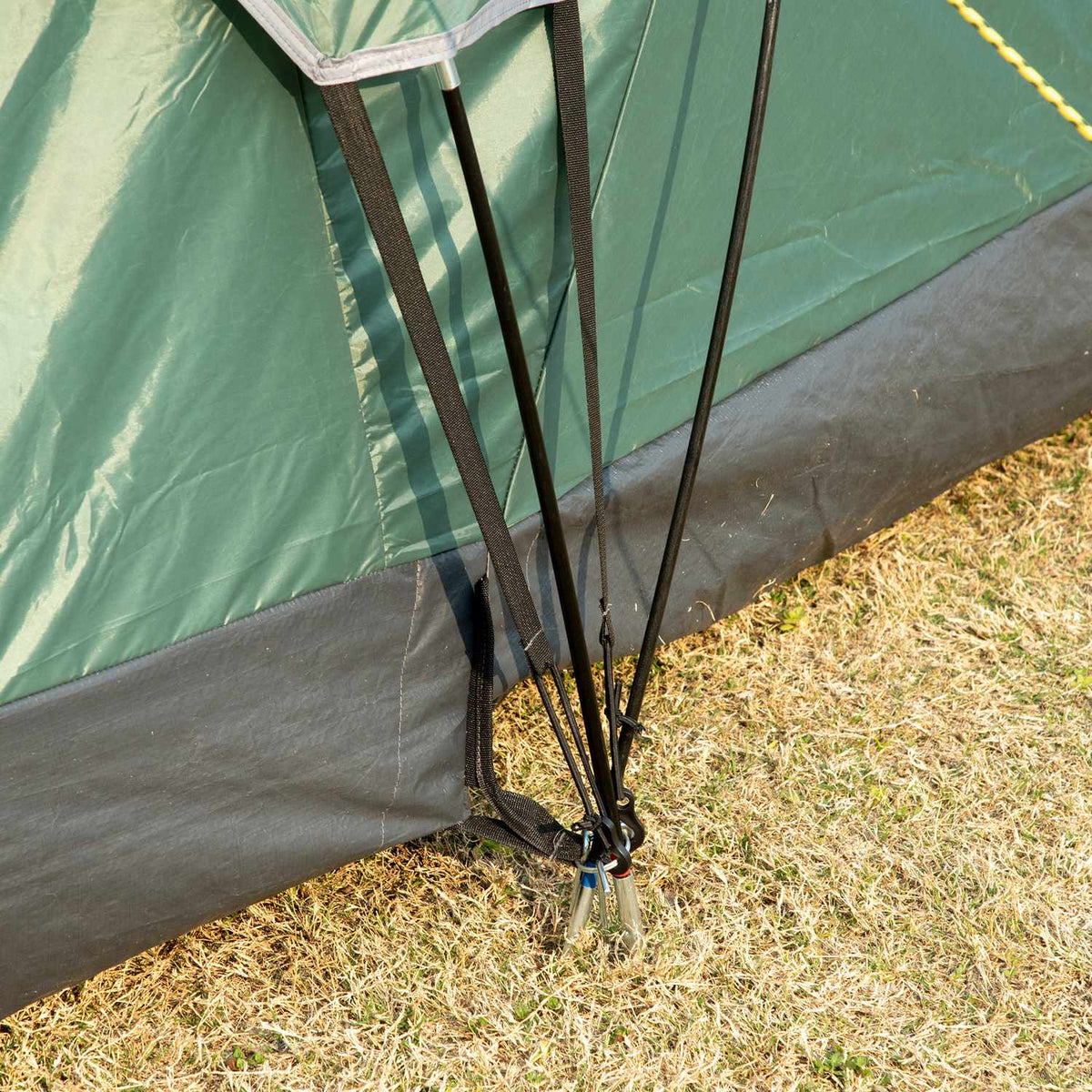 Camping Tent For 5-6 Persons Tunnel Tent With Pegs, Dome Tent, Polyester, Army Green + Black, 4.55X2.3X1.8M