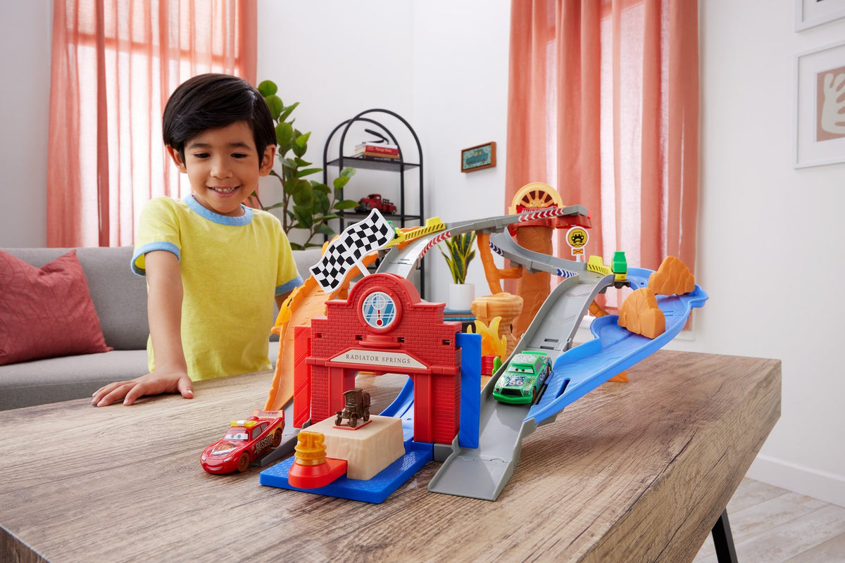 Cars Race & Rescue Playset with Lightning & Friends