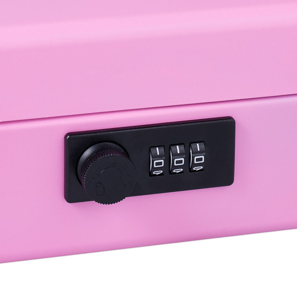 Cash drawer with combination