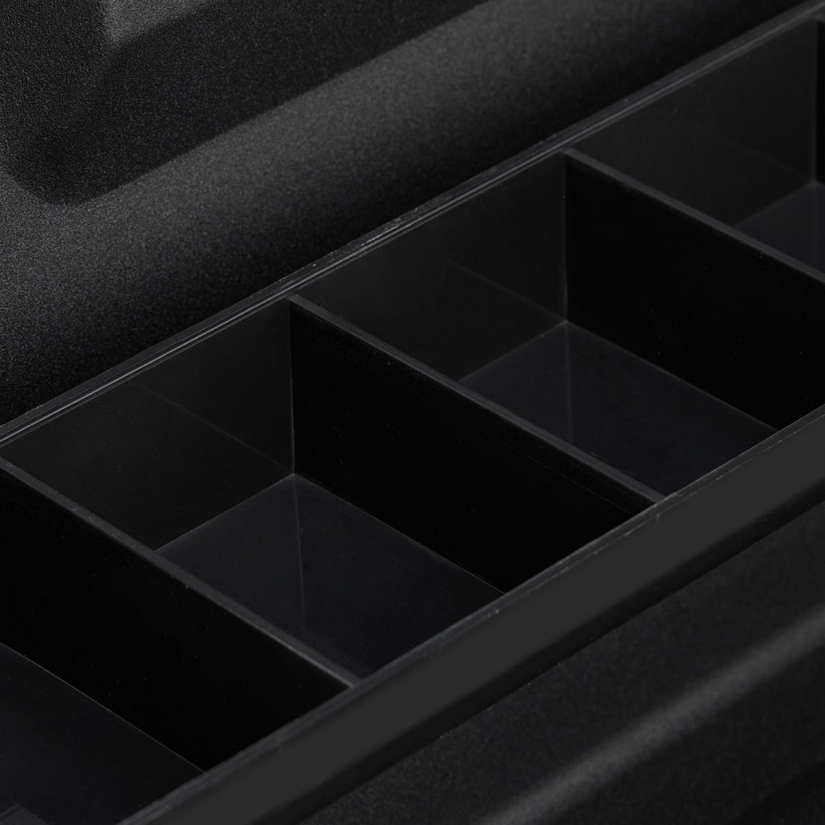 Cash drawer with lock