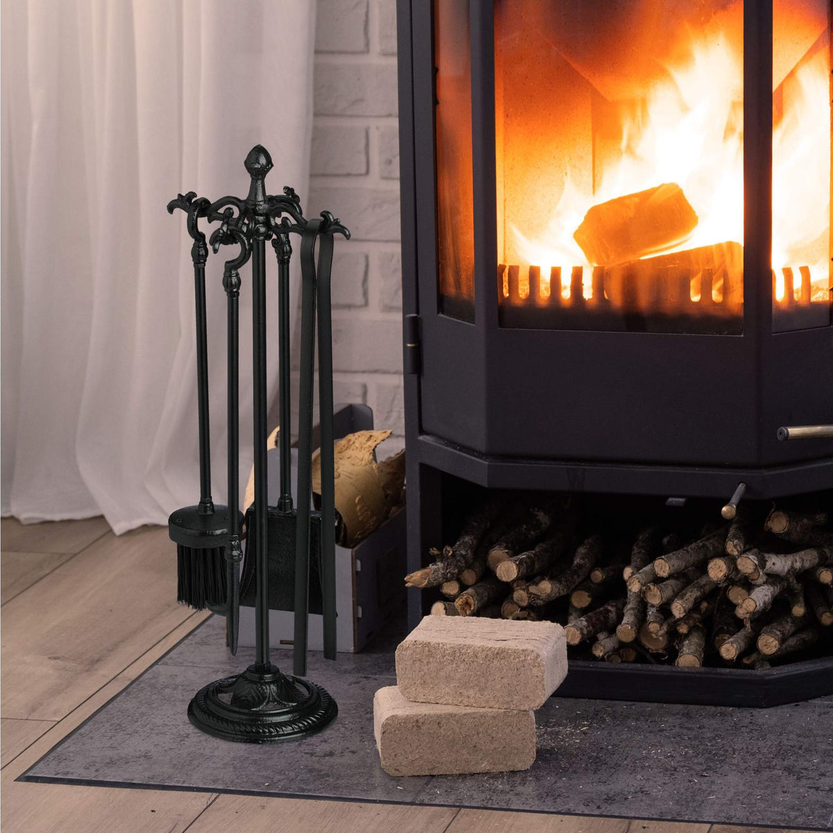 Cast iron fireplace set with 5 parts