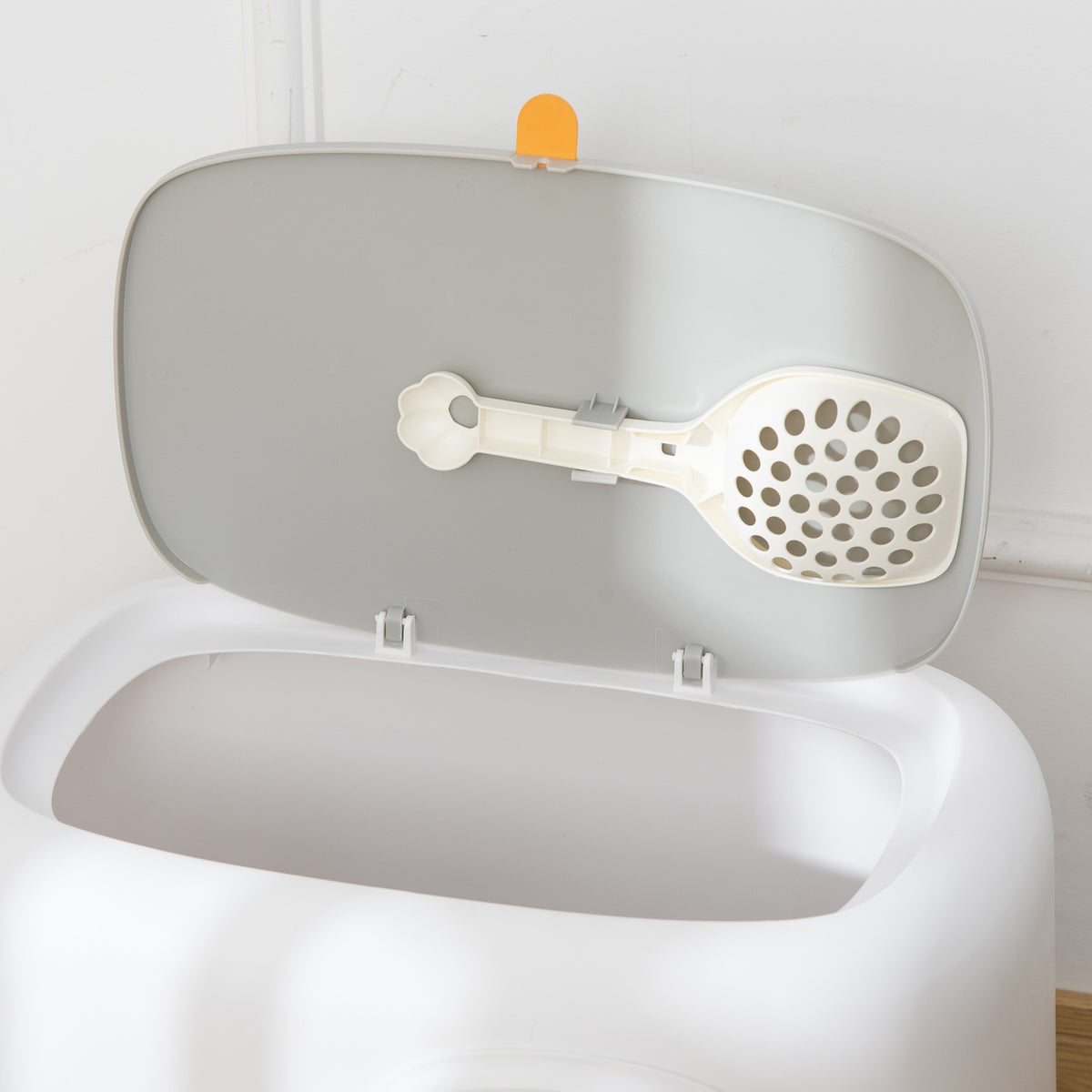 Cat Litter Box Hooded Toilet Mesh Base Plastic White 55X40X39Cm Up To 5Kg