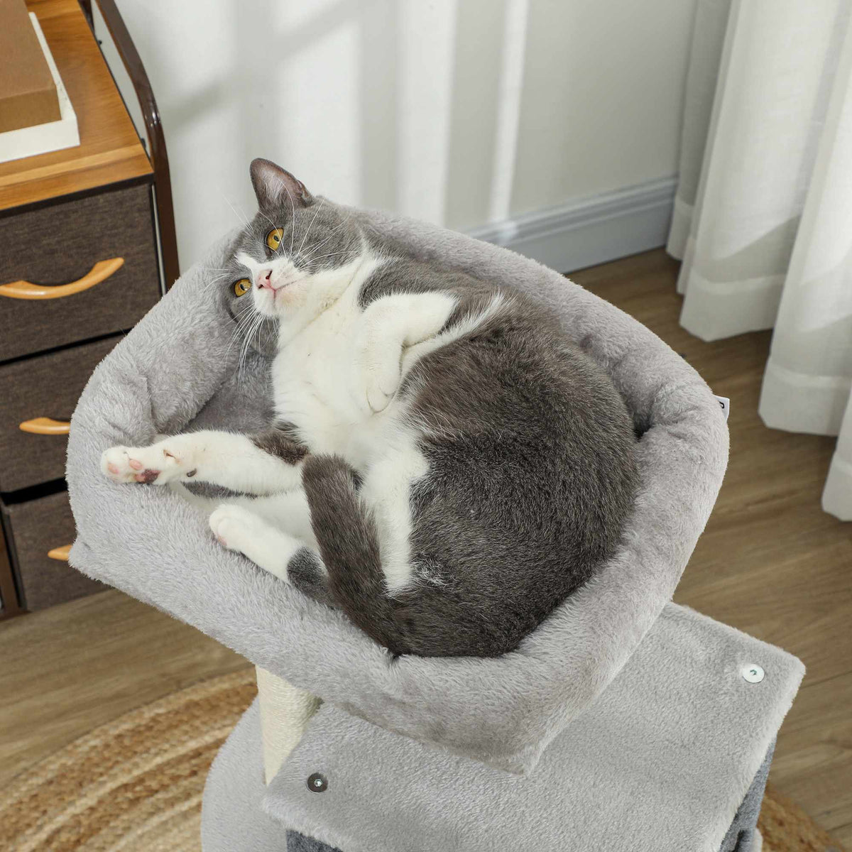 Cat Tree with Sisal Posts and Plush Bed, 104 cm