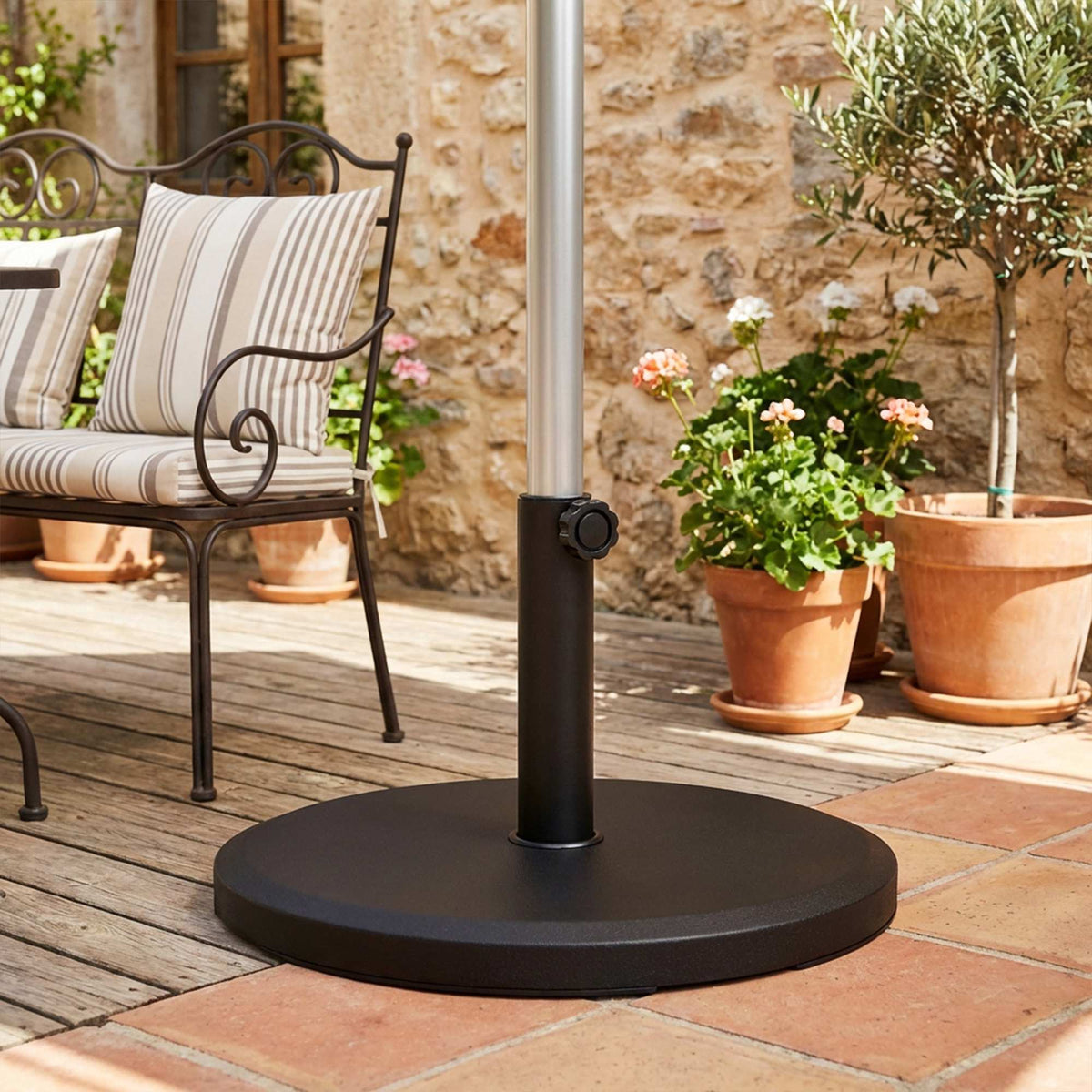 Cement Umbrella Base, 13kg, Round, Fits 34/38/48mm Poles