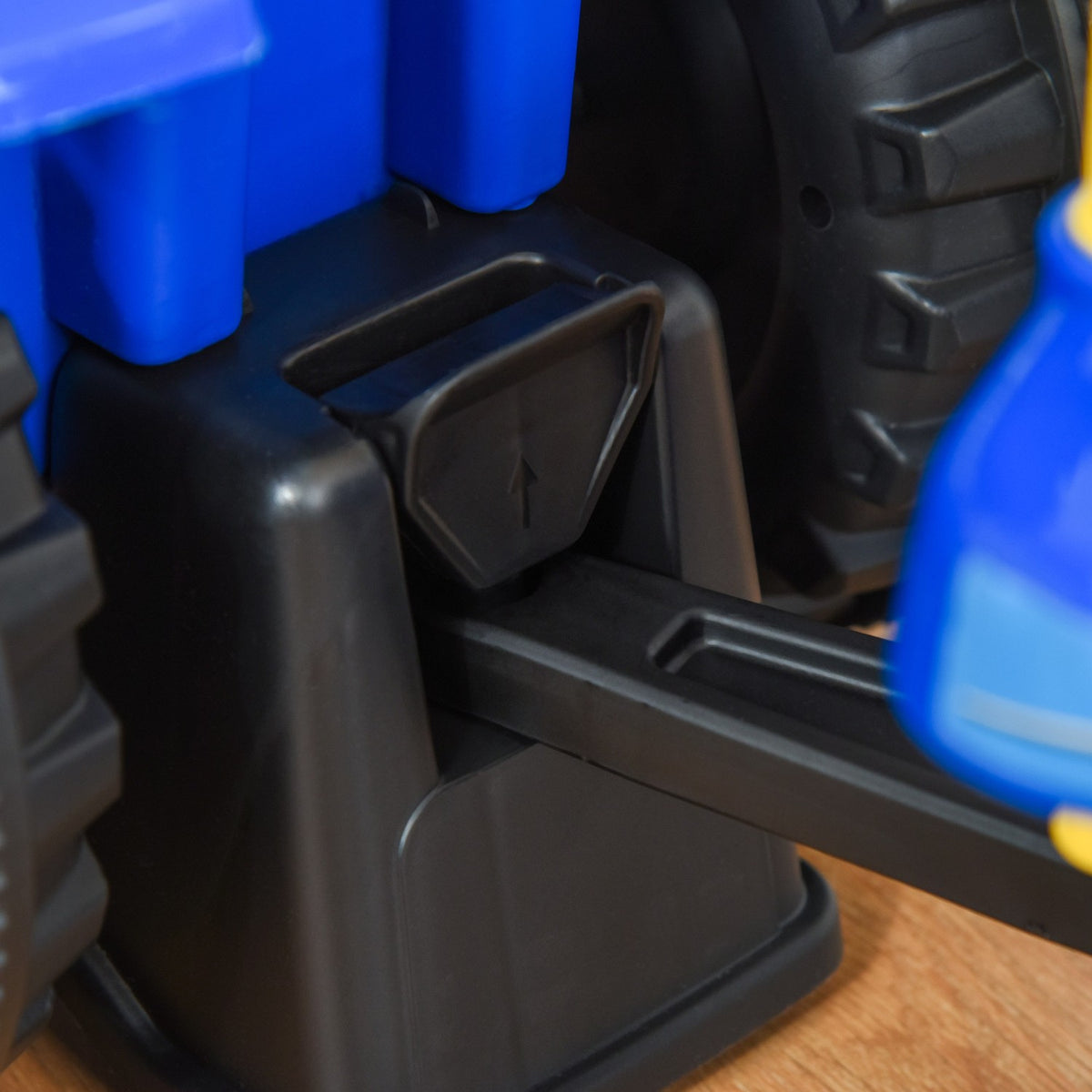 Children'S Car Children'S Vehicle Ride-On Car New Holland Ride-On Vehicle Classic Car Walking Aid With Horn Plastic Metal Blue