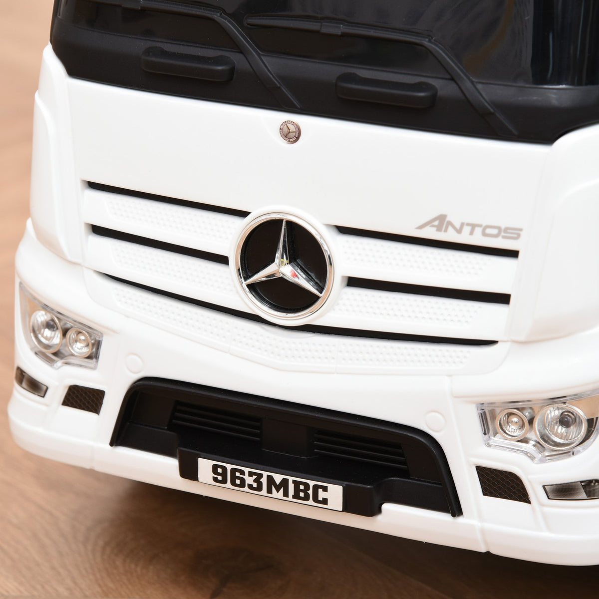 Children'S Ride-On Car Mercedes Antos Truck Style, With Light, For 12-36 Months, White+Black