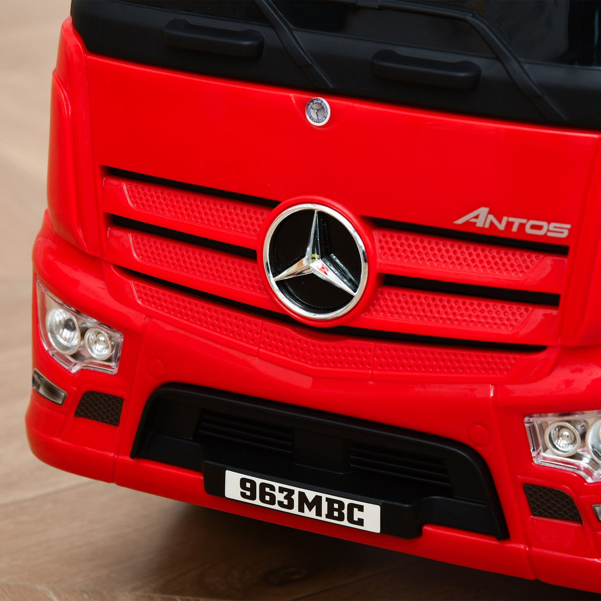 Children'S Ride-On Car Ride-On Vehicle From Mercedes Antos Truck Style With Light For Children From 12 To 36 Months Red + Black 62.5X28.5X45Cm
